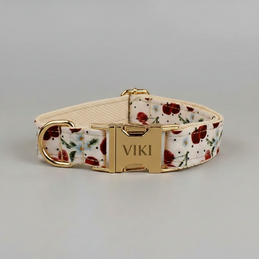 Cherry Cheeks Collar